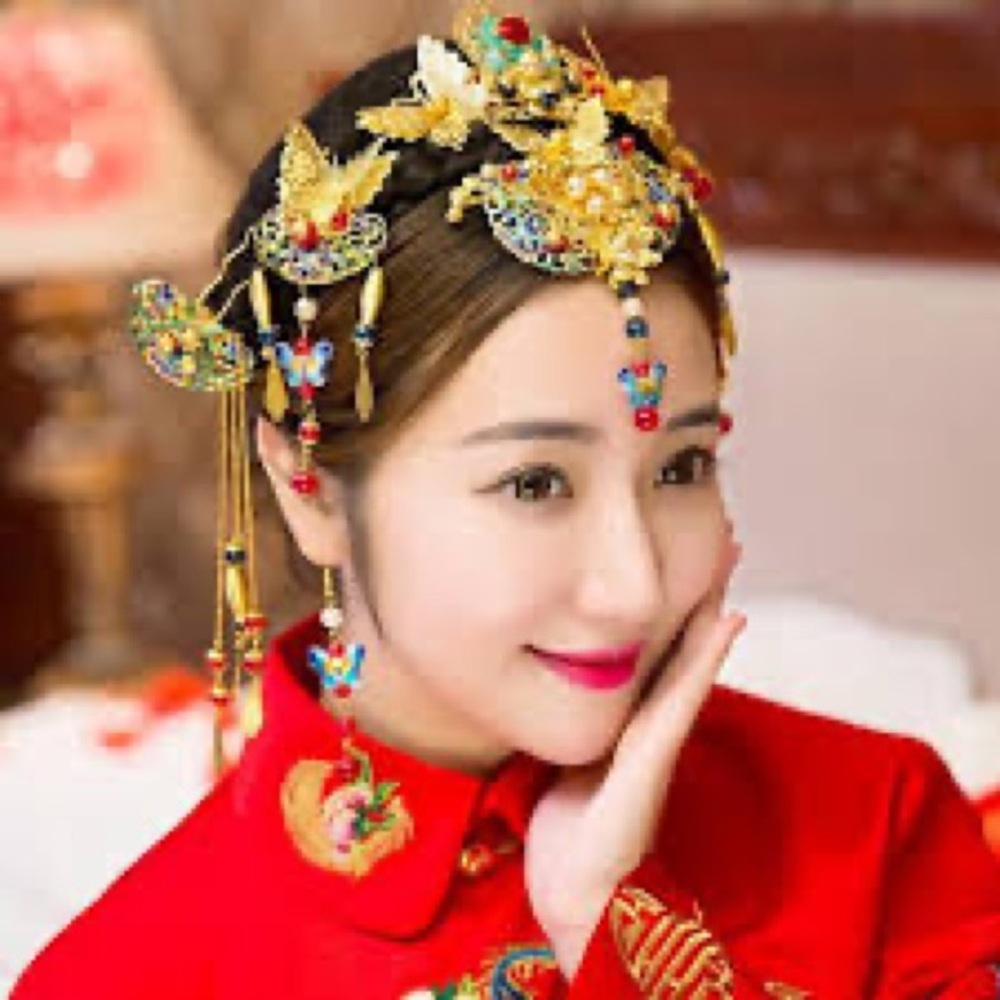 8-Piece Hair Accessories & Earrings